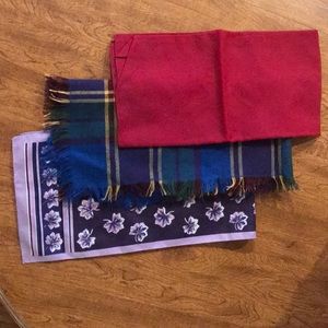 3 vintage ladies scarves